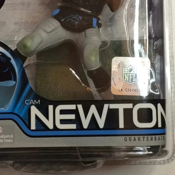 Cam Newton #1 Carolina Panthers NFLPA Licensed Action Figure – Collector’s Item - Picture 5 of 10